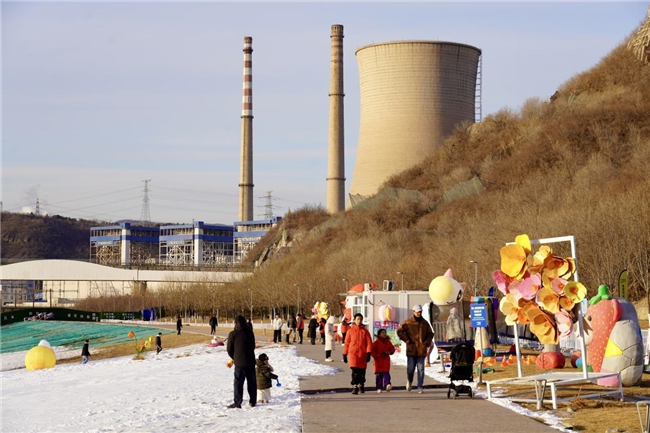 传承冬奥精神 共享冰雪运动之乐——石景山区“雪上运动进社区（八角、老山）”活动圆满落幕